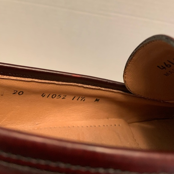 Johnston Murphy burgundy slip on wingtips 11.5M - Picture 9 of 10